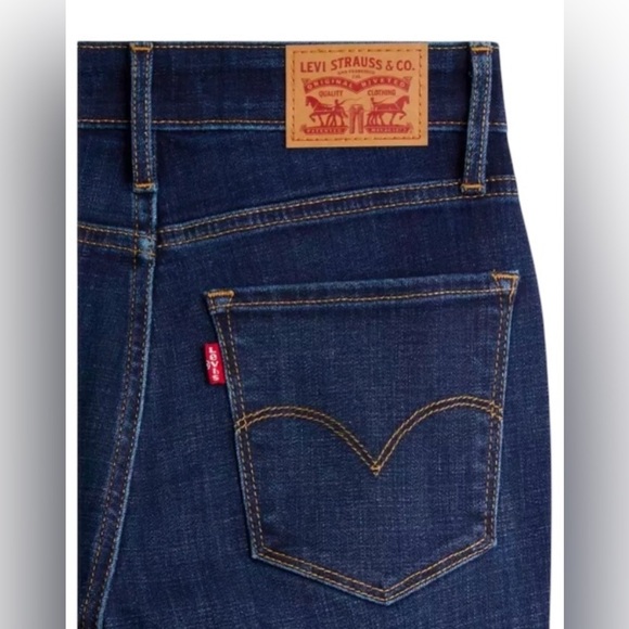 NWOT, Levi's, 721 High Rise Skinny Jeans, Size 26, Dark Blue - Picture 4 of 12